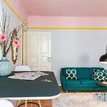 Brilliant 아파트 *